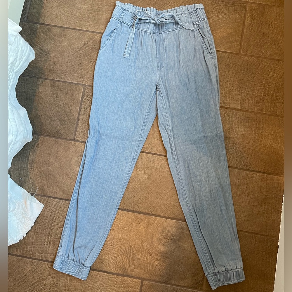Hollister pants